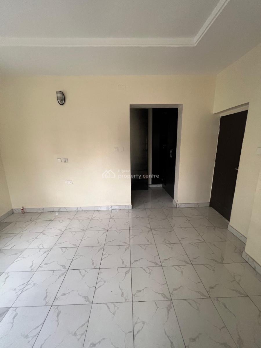 Lovely 3 Bedrooms Flat, Off Mobil Estate Road, Lekki, Lagos, Flat / Apartment for Rent