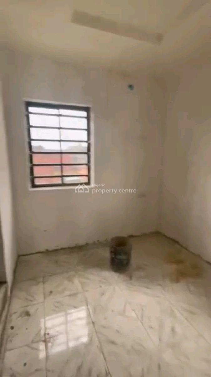 Newly Built Standard and Nice 2 Bedroom Upstairs with Pop, 2 Toilet, Off Morocco Road, Shomolu, Lagos, Flat / Apartment for Rent
