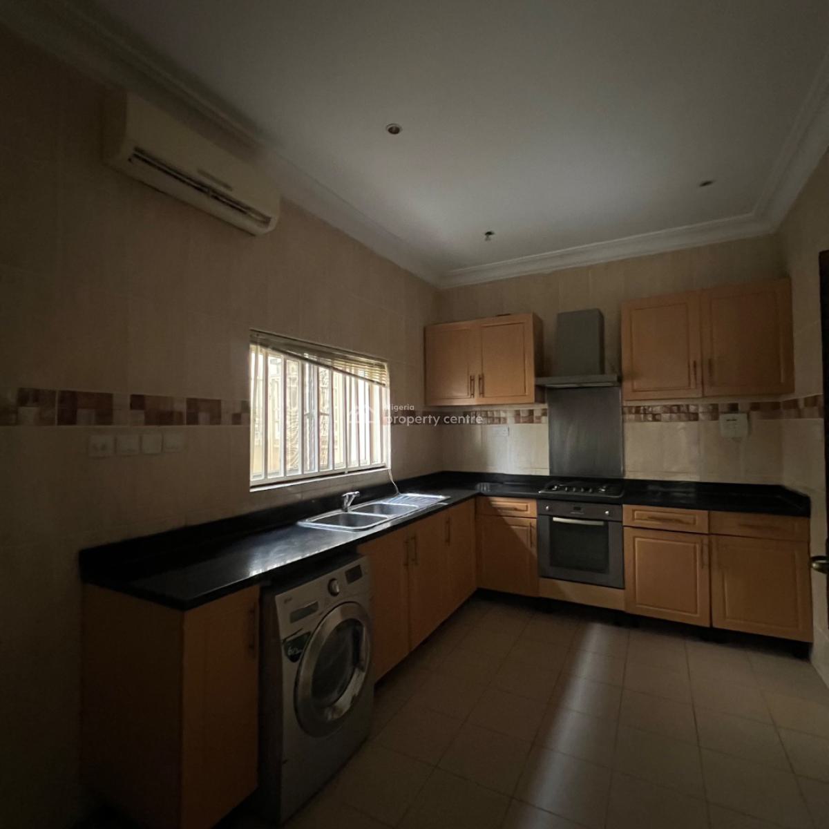 3 Bedroom &bq, Lekki Phase 1, Lekki, Lagos, Flat / Apartment for Rent