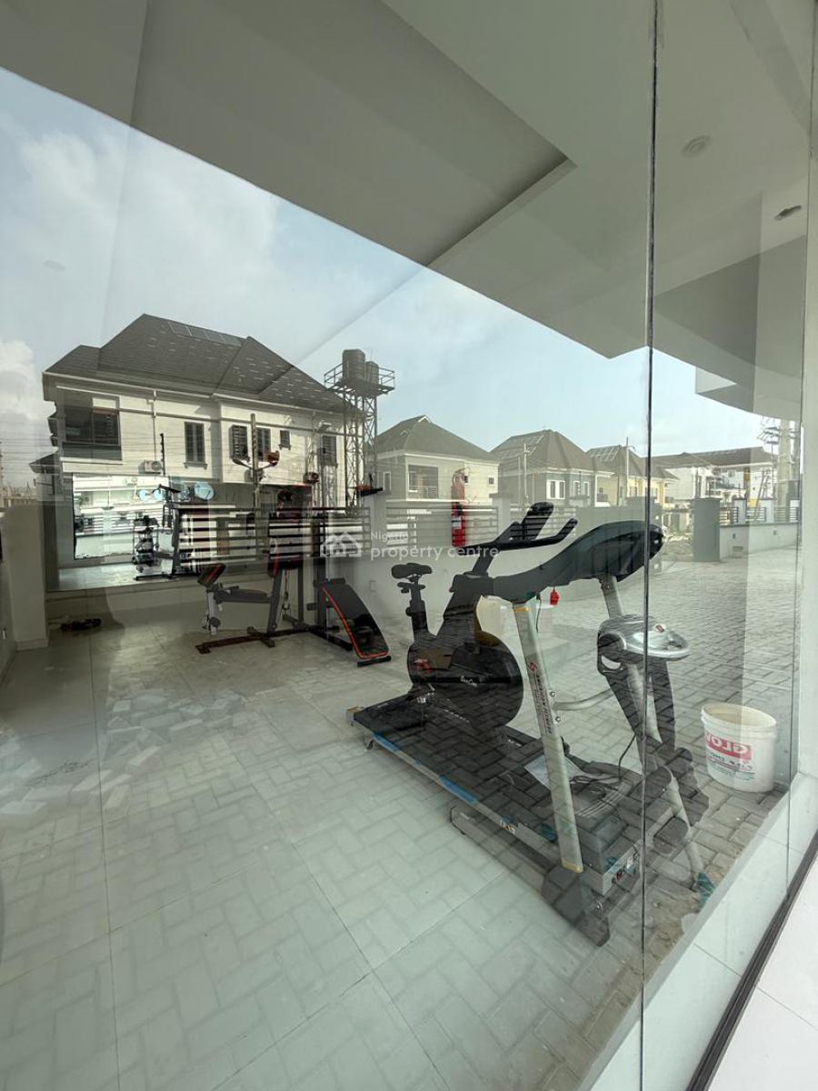 2 Bedroom Apartment with Bq, Lekki Phase 1, Lekki, Lagos, Block of Flats for Sale