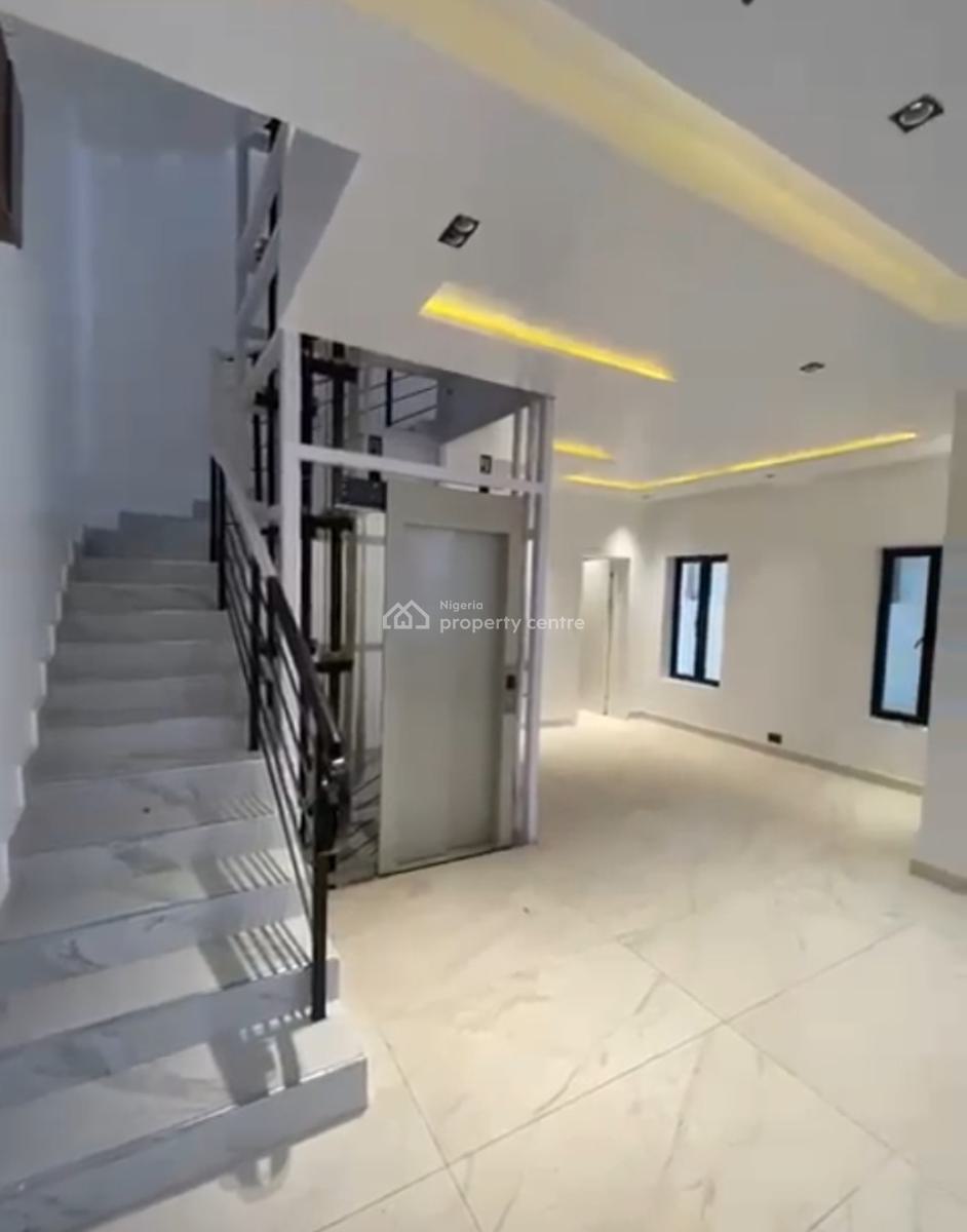 5 Bedroom Semi Detached House with Self Compound  with Roof Top Space,, Parkview, Ikoyi, Lagos, Semi-detached Duplex for Sale