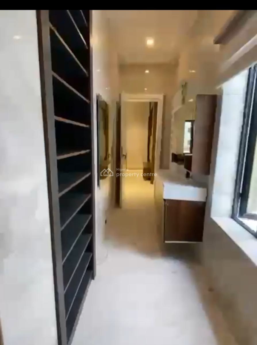 5 Bedroom Semi Detached House with Self Compound  with Roof Top Space,, Parkview, Ikoyi, Lagos, Semi-detached Duplex for Sale