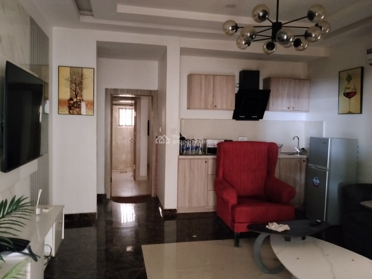 1 Bedroom Flat, Off Freedom Way, Lekki Phase 1, Lekki, Lagos, Mini Flat (room and Parlour) for Rent