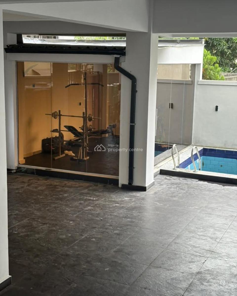 Stunning and Spacious 3 Bedroom Apartment, Lekki Phase 1, Lekki, Lagos, Flat / Apartment for Sale