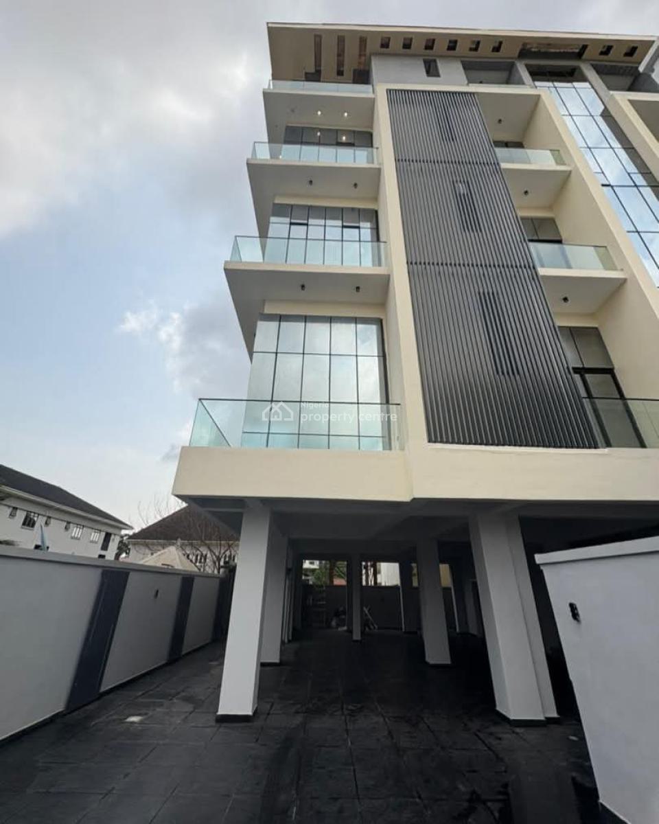 Stunning and Spacious 3 Bedroom Apartment, Lekki Phase 1, Lekki, Lagos, Flat / Apartment for Sale