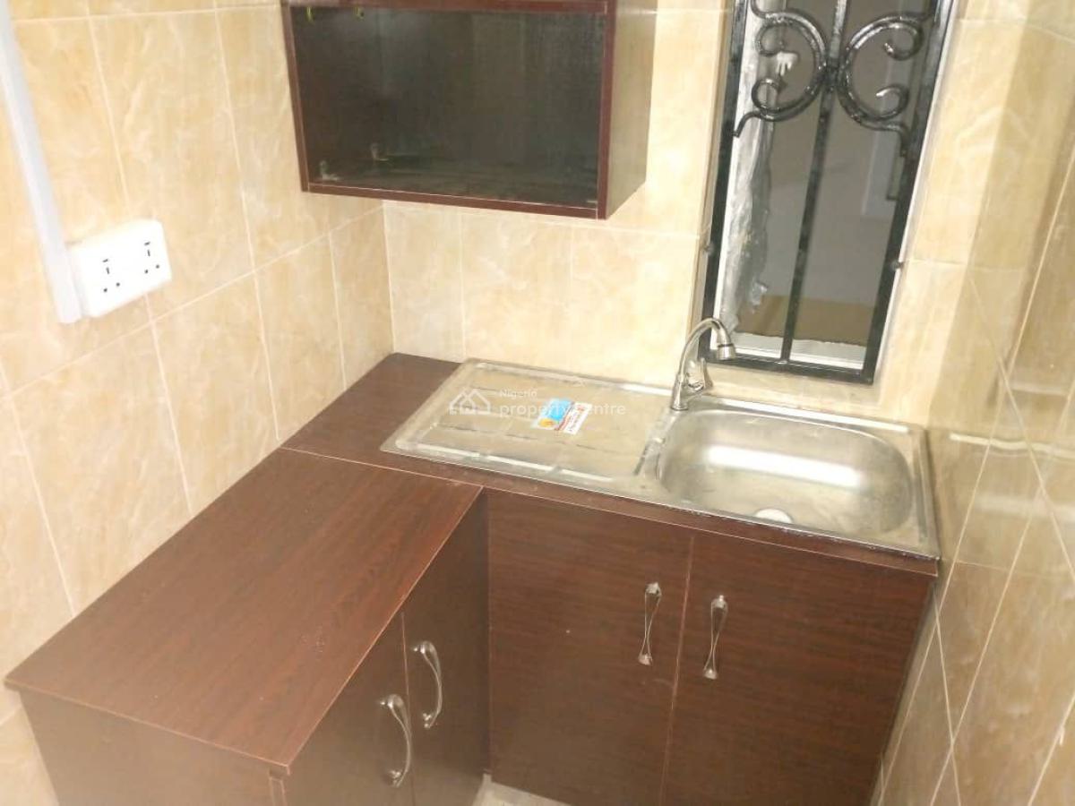 Executive & Serviced 1 Room Studio Apartment, Upstairs, Lekki Phase 1, Lekki, Lagos, Self Contain (single Rooms) for Rent