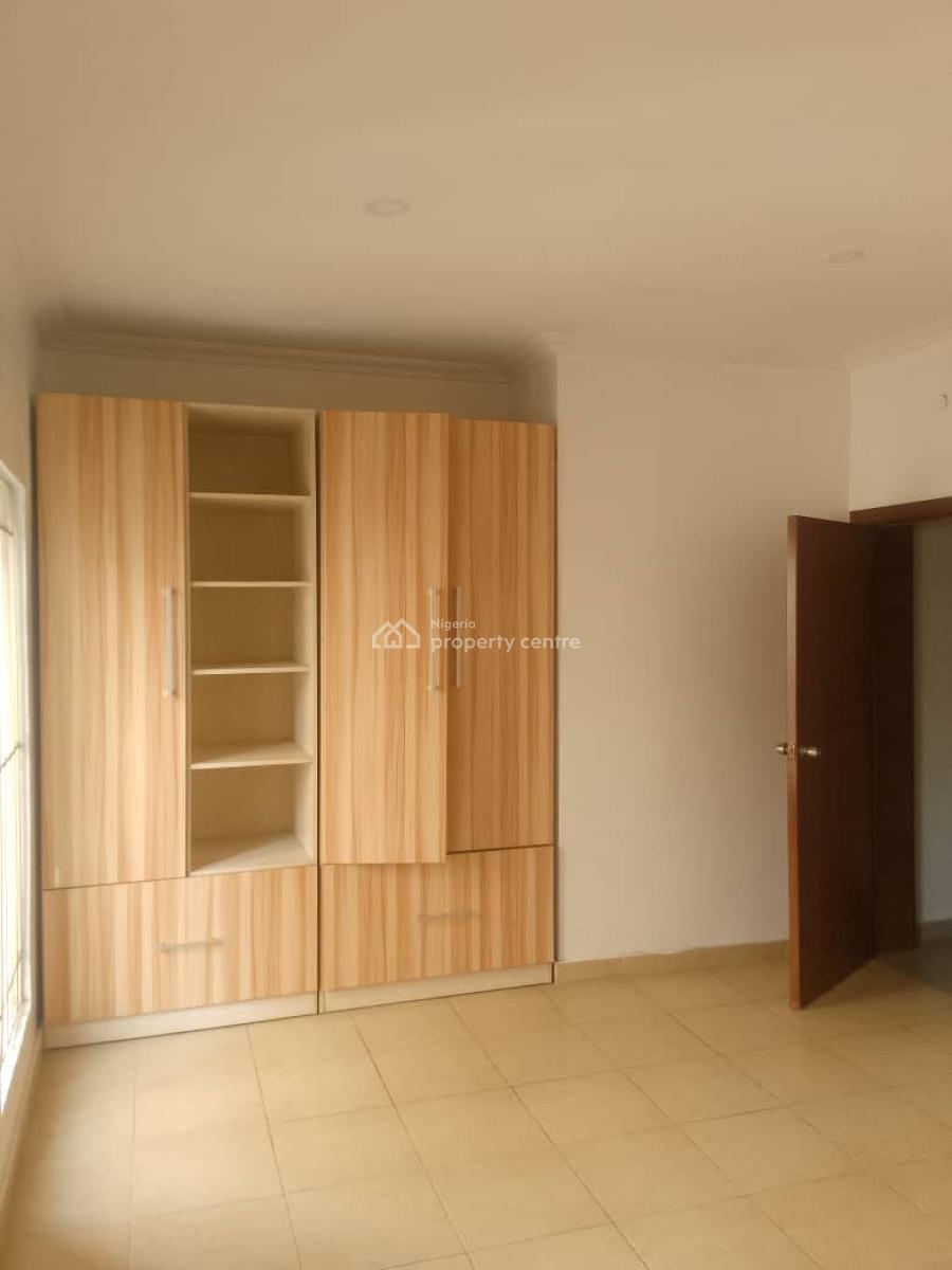 Spacious Serviced 1 Bedroom Apartment, By Pinnacle Fuel Station Lekki Right, Lekki Phase 1, Lekki, Lagos, Mini Flat (room and Parlour) for Rent
