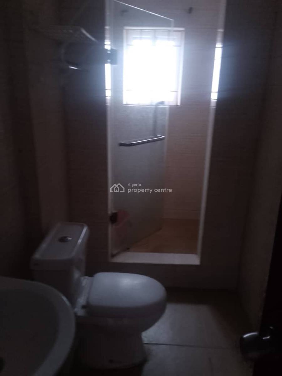 Spacious Serviced 1 Bedroom Apartment, By Pinnacle Fuel Station Lekki Right, Lekki Phase 1, Lekki, Lagos, Mini Flat (room and Parlour) for Rent