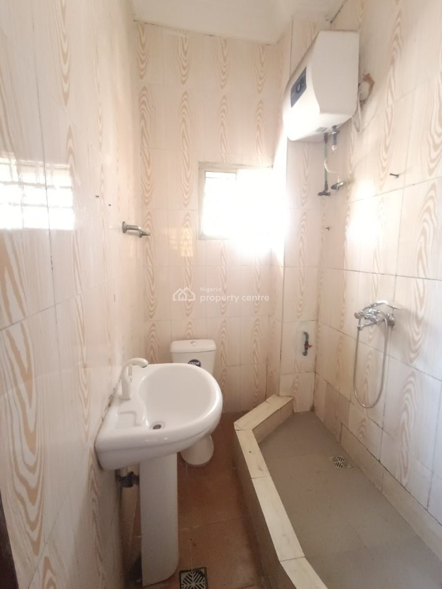 3 Bedroom Flat, Near Blenco, Ogidan, Sangotedo, Ajah, Lagos, Flat / Apartment for Rent