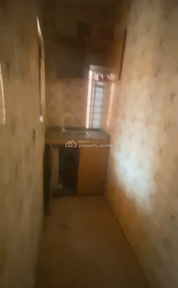 Standard Room Selfcon -{ Video Available}, Thomas Estate, Ajah, Lagos, Self Contain (single Rooms) for Rent