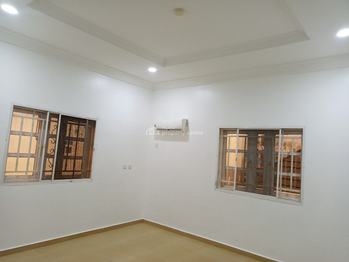 Cooperate Lease:  Office Space & Laboratory.   6 Bedrooms Fully Detach, By Katampe Extension, Katampe, Abuja, Detached Duplex for Rent