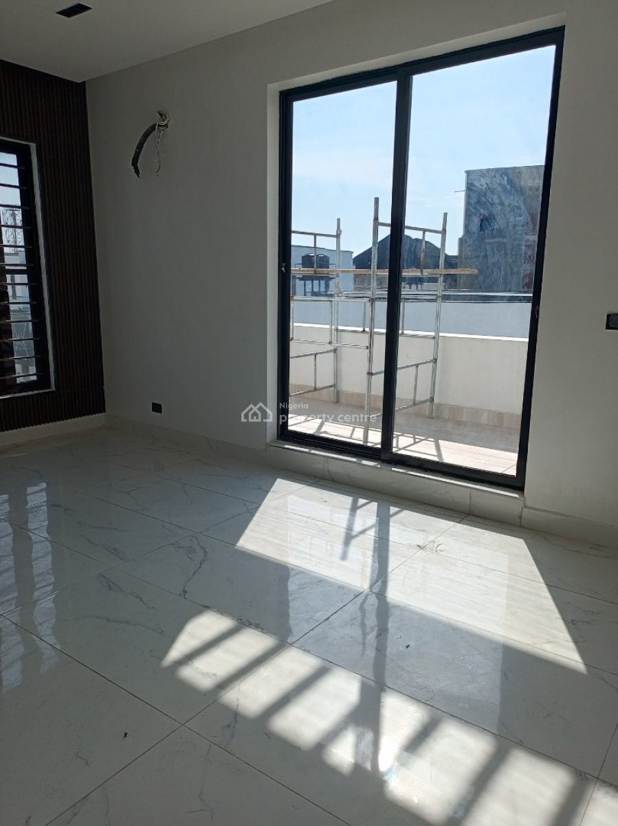 Dm for Video: Well Maintained 4bedroom Terrace with Bq Secured Estate, Right Hand Side, Lekki Phase 1, Lekki, Lagos, Terraced Duplex for Sale