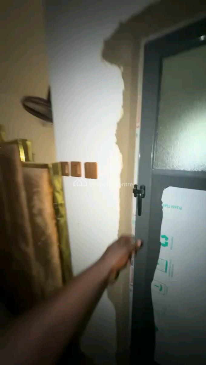 a Standard 1bedroom Apartment, Awofodu Street, Pedro Road, Gbagada, Lagos, Mini Flat (room and Parlour) for Rent