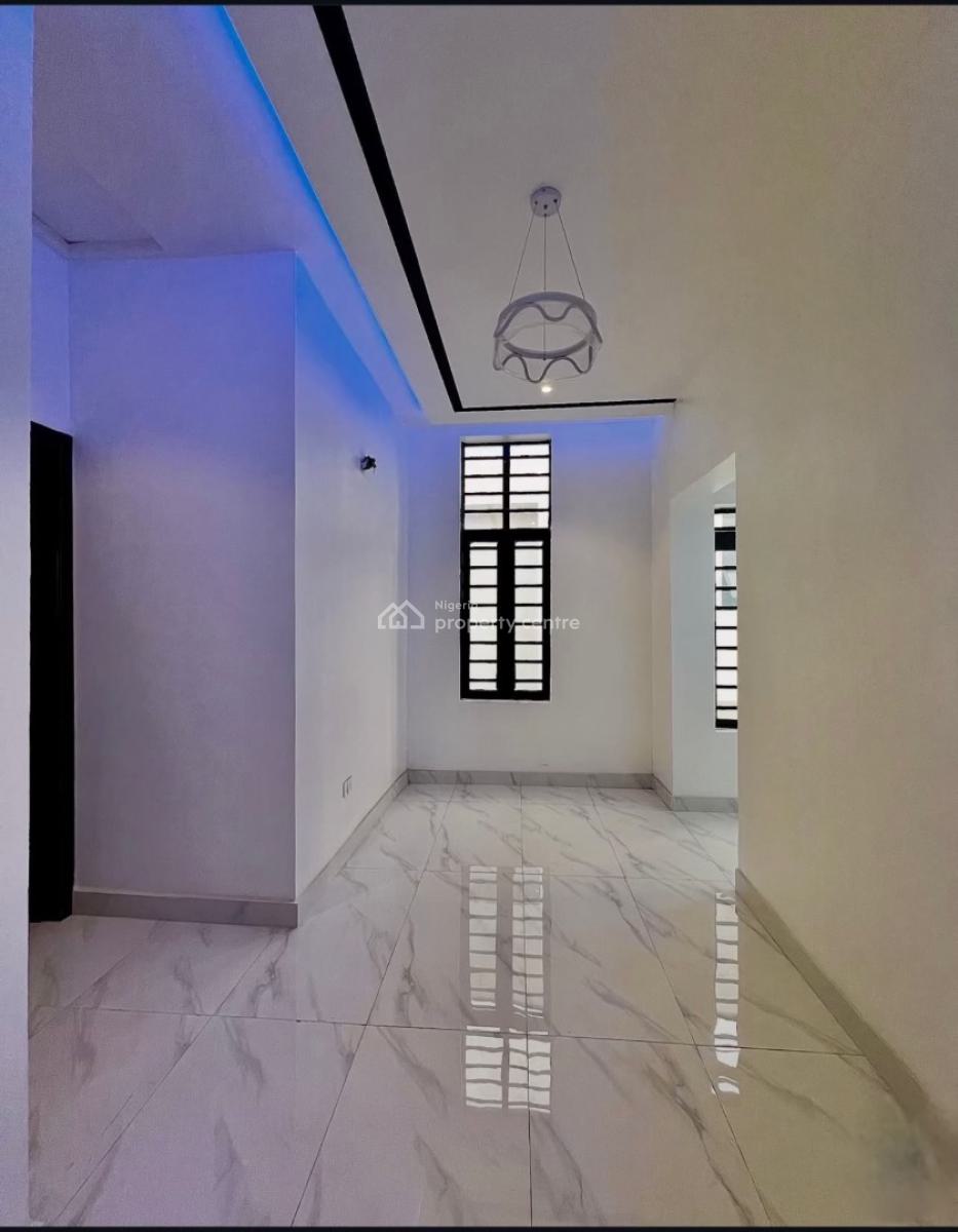 4. Bedroom Spacious Semi Detached Duplex, Chevron, Lekki, Lagos, Semi-detached Duplex for Sale