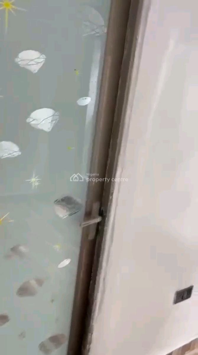 3 Bedroom Apartment, Isaac John, Fadeyi, Shomolu, Lagos, Flat / Apartment for Rent