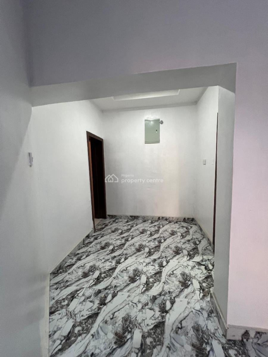 Self Serviced 3 Bedroom Apartment (ground Floor), Lekki Phase 1, Lekki, Lagos, Flat / Apartment for Rent