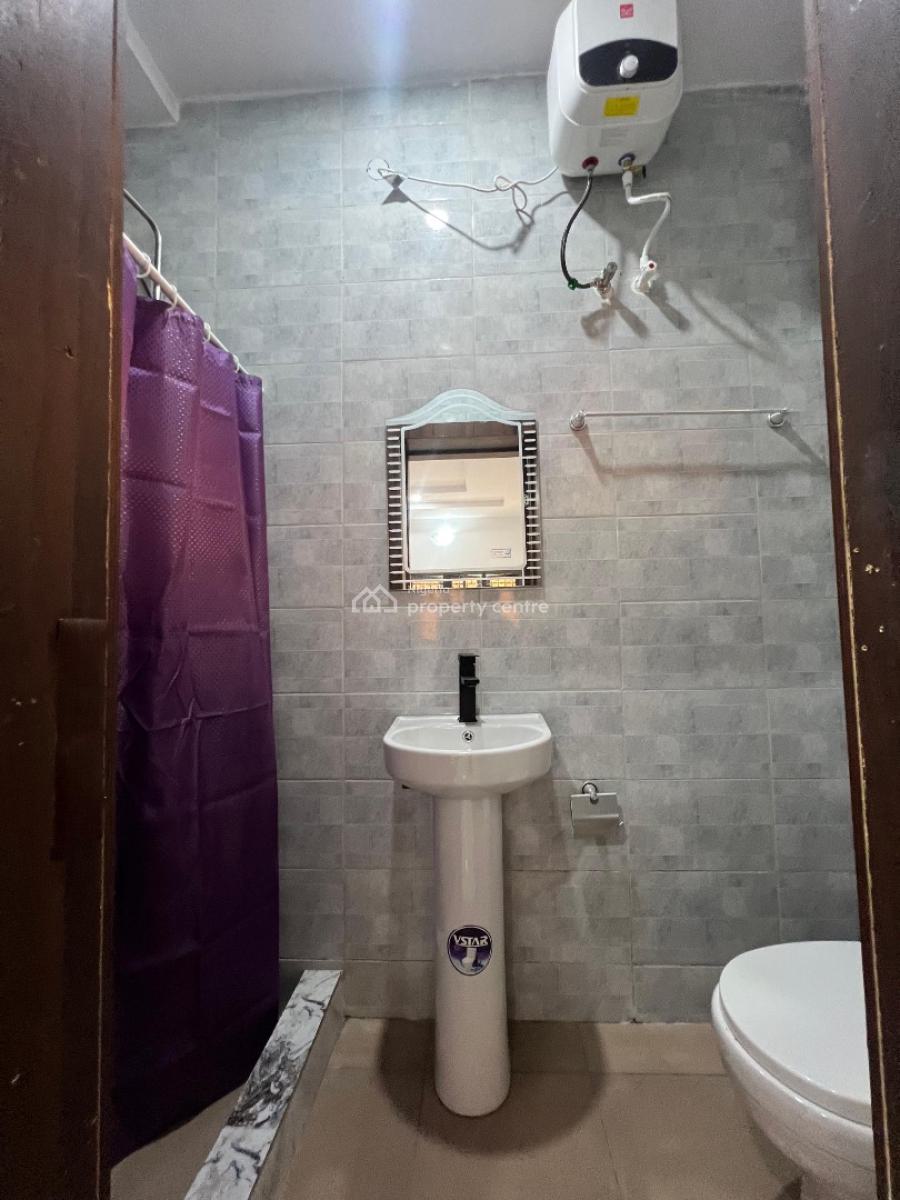 Self Serviced 3 Bedroom Apartment (ground Floor), Lekki Phase 1, Lekki, Lagos, Flat / Apartment for Rent