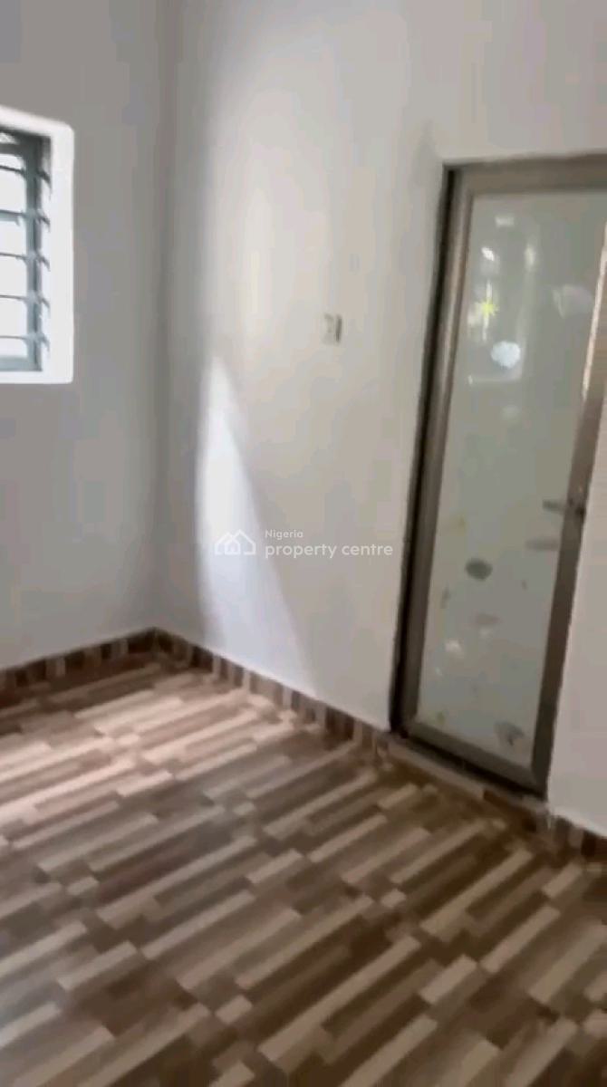 3 Bedroom Apartment, Isaac John, Fadeyi, Shomolu, Lagos, Flat / Apartment for Rent
