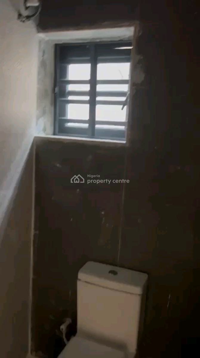 3 Bedroom Apartment, Isaac John, Fadeyi, Shomolu, Lagos, Flat / Apartment for Rent