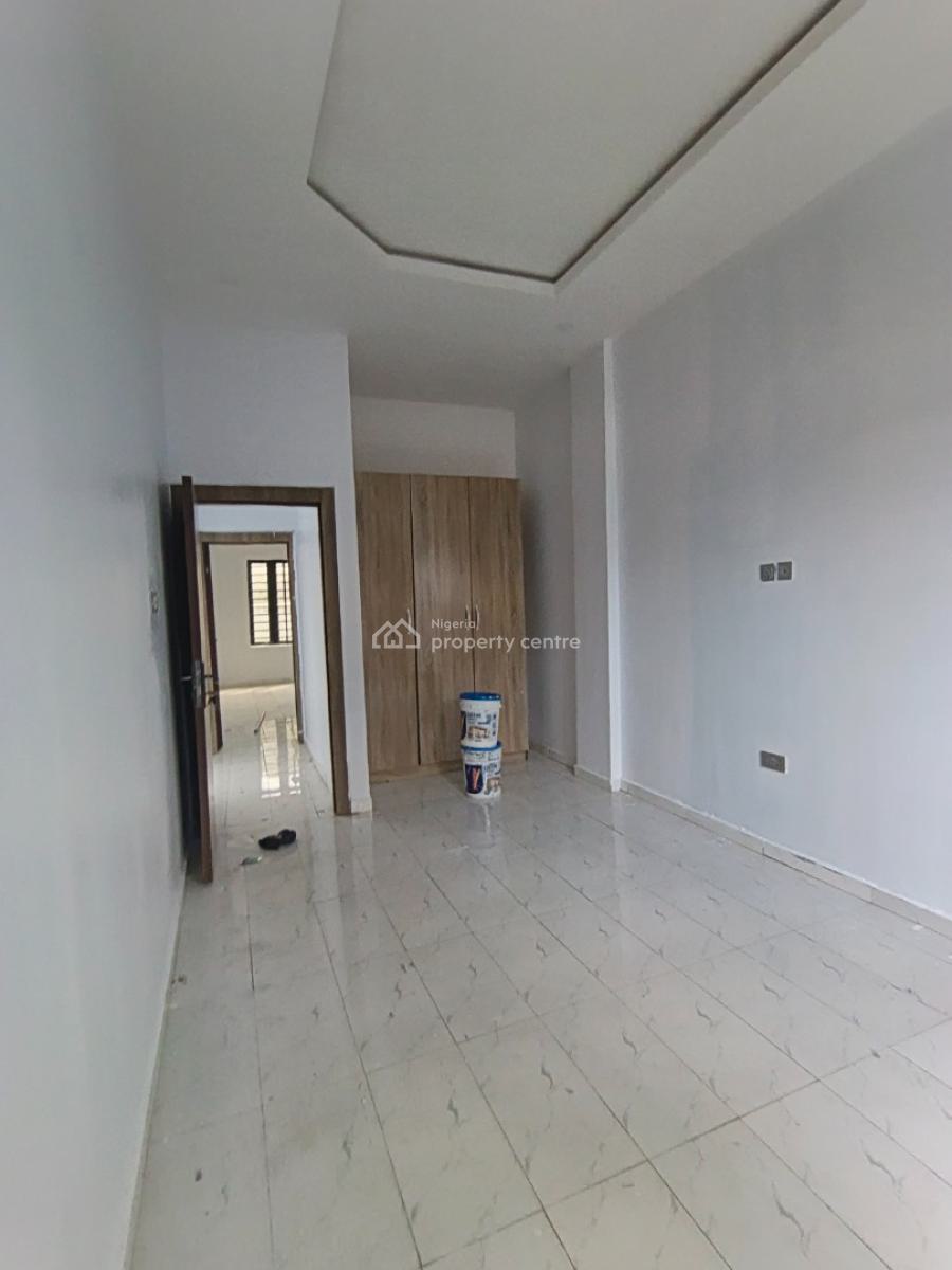 a 2 Bedroom Flat, Ologolo, Lekki, Lagos, Flat / Apartment for Rent