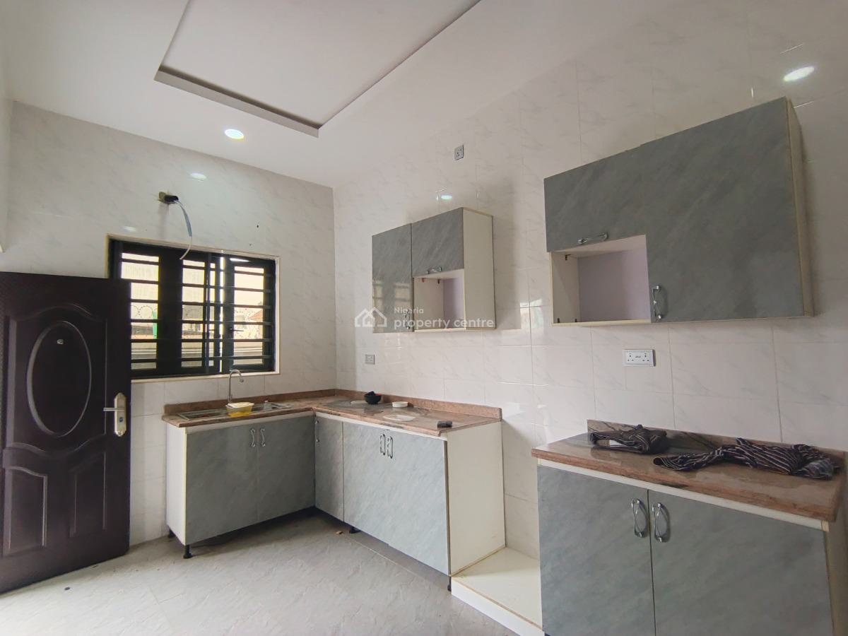 a 2 Bedroom Flat, Ologolo, Lekki, Lagos, Flat / Apartment for Rent