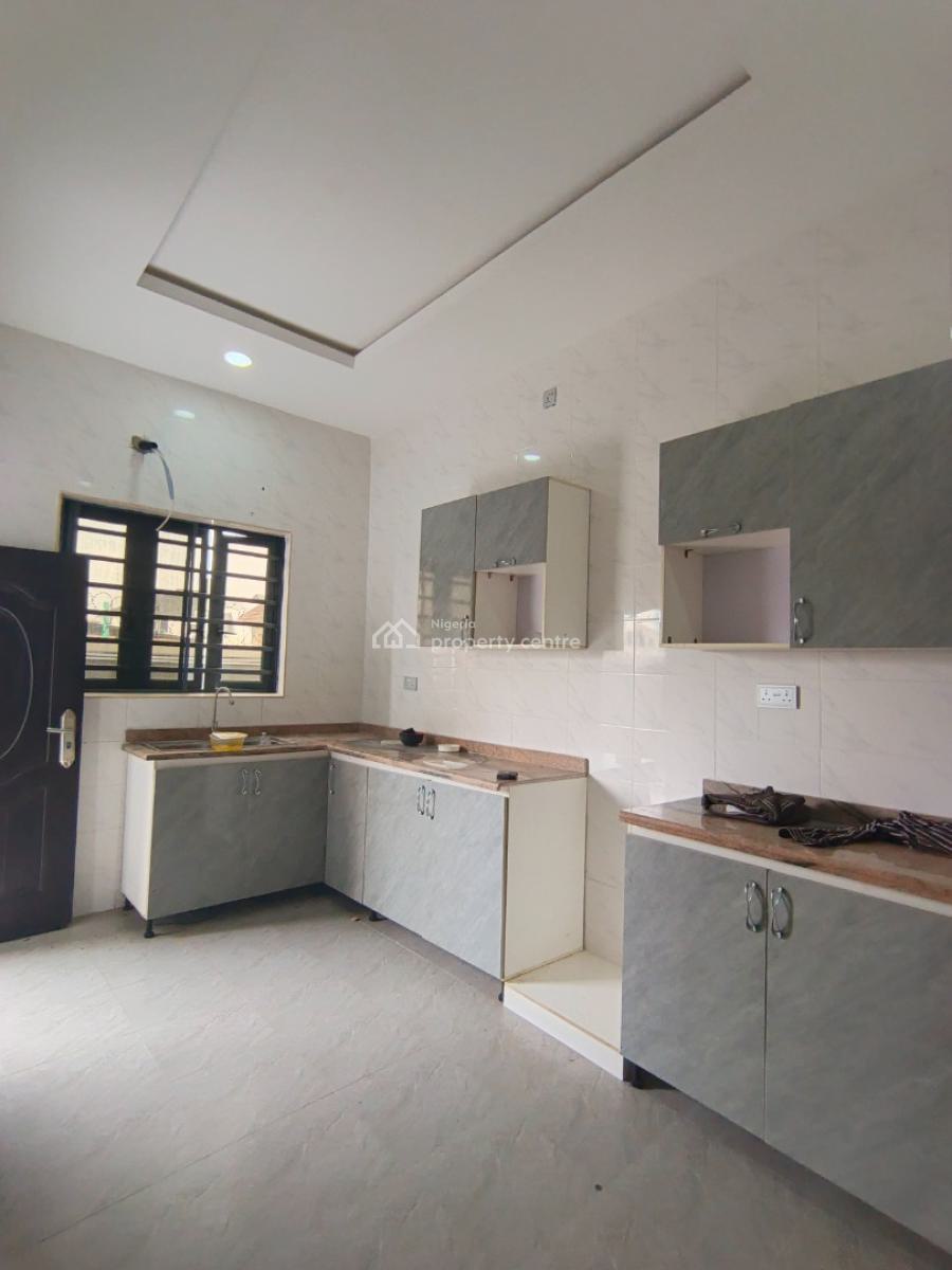 a 2 Bedroom Flat, Ologolo, Lekki, Lagos, Flat / Apartment for Rent