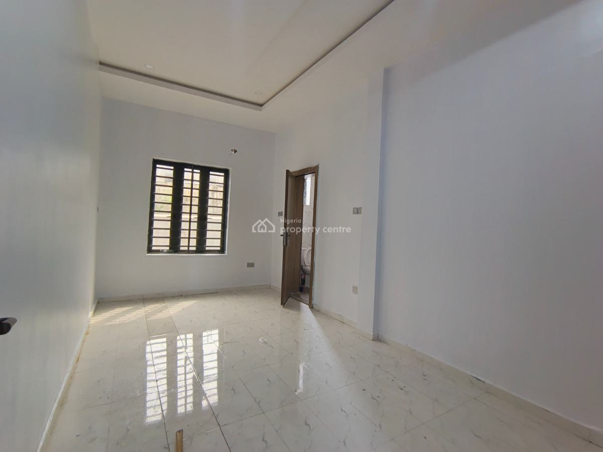 a 2 Bedroom Flat, Ologolo, Lekki, Lagos, Flat / Apartment for Rent