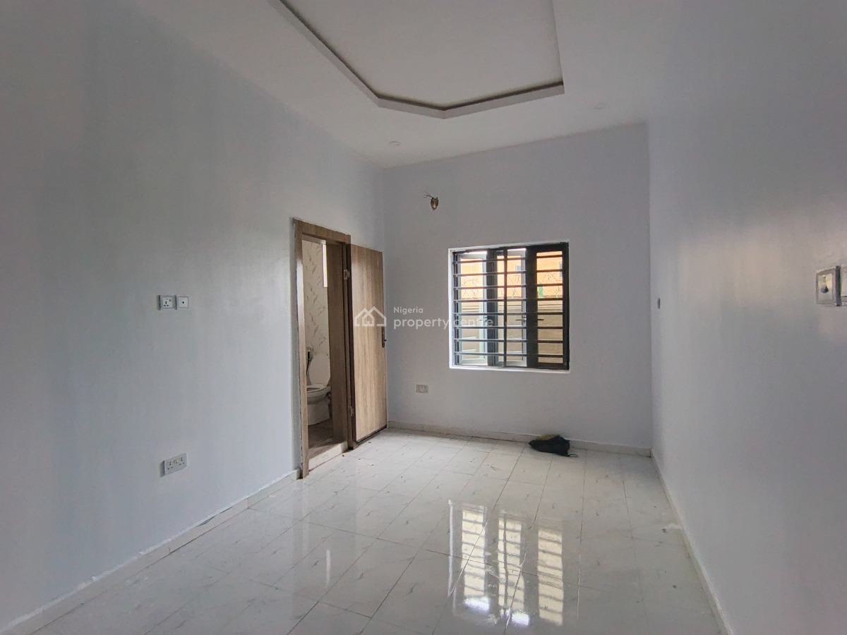 a 2 Bedroom Flat, Ologolo, Lekki, Lagos, Flat / Apartment for Rent