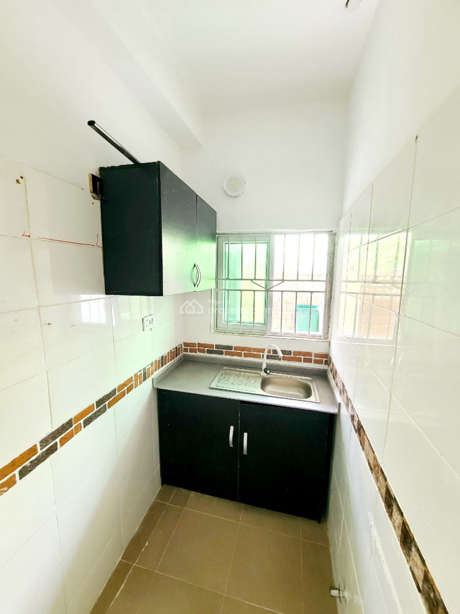Brand New 2 Bedroom Flat, Agungi, Lekki, Lagos, Flat / Apartment for Rent
