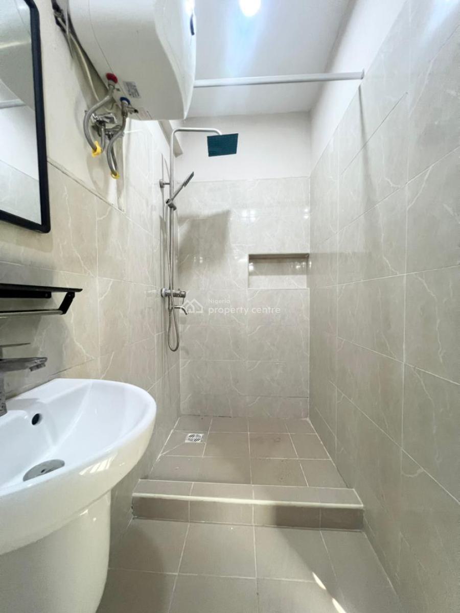 2 Bedroom Apartment with Excellent Facilities, Close to Pinnock Beach Estate, Osapa, Lekki, Lagos, House for Rent