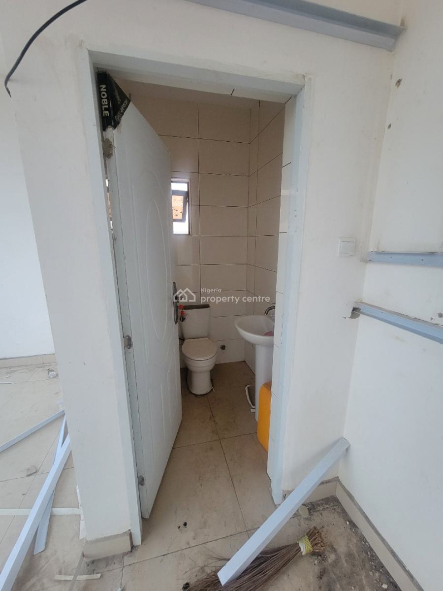 Sharp 39sqm Shop/office Space, Gwarinpa, Abuja, Plaza / Complex / Mall for Rent