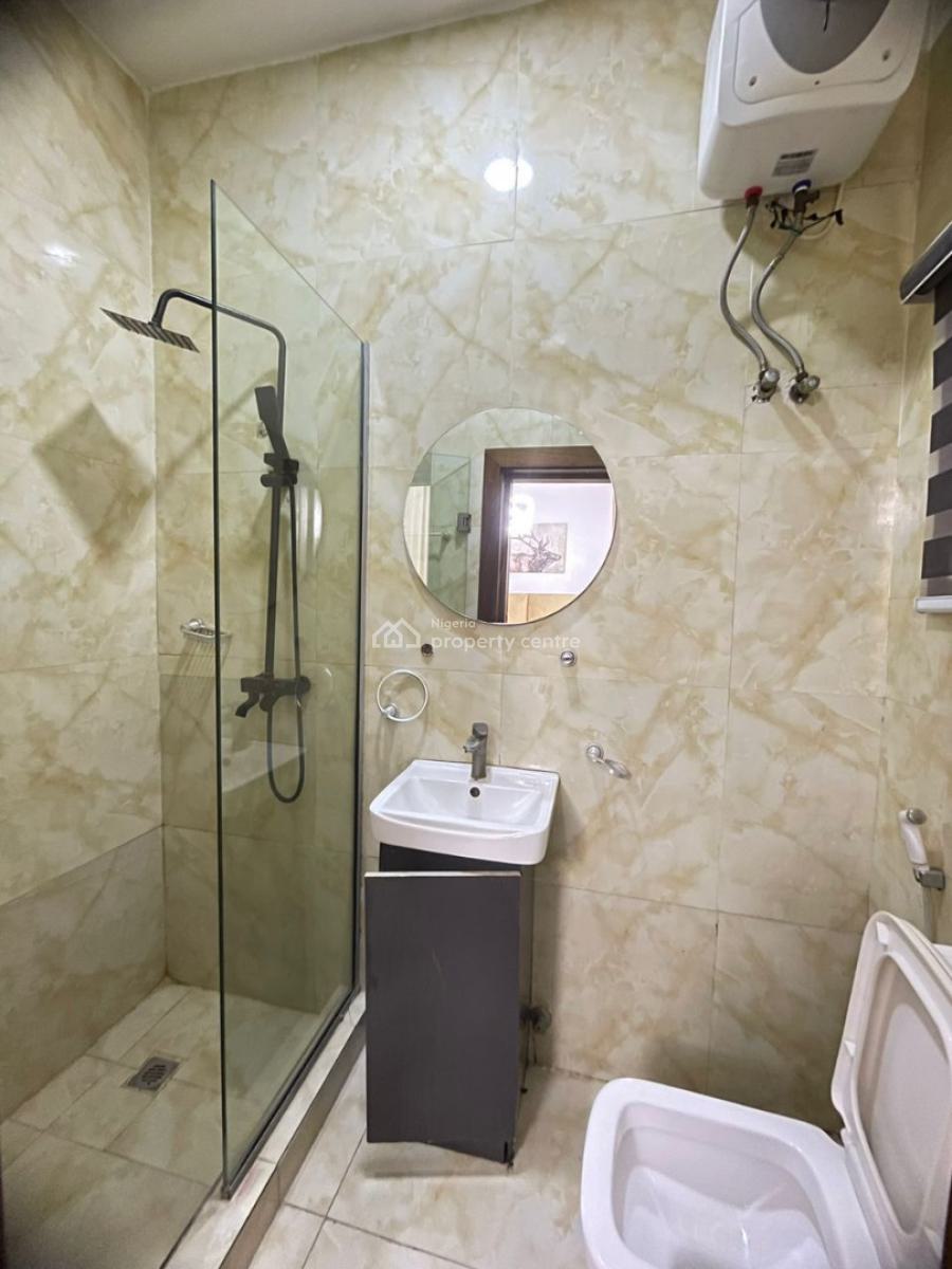 Furnished (2) Bedroom Terrace with En-suite Toilets & Bathrooms, Lekki Phase 1, Lekki, Lagos, Terraced Duplex for Rent