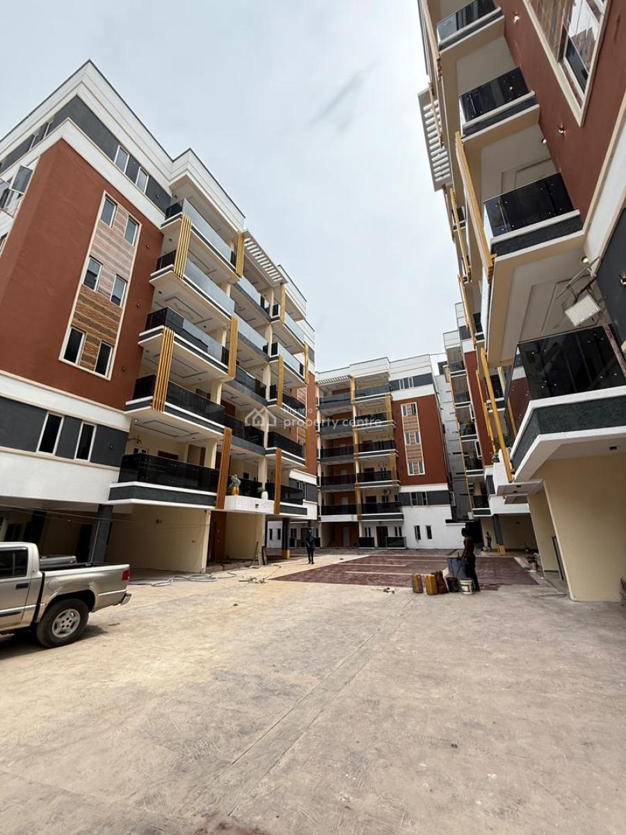 2 Bedroom Apartment, Fitted Kitchen, Water Heater, Gym, Pool, Mini Mart, Elevator, Lekki Phase 1, Lekki, Lagos, Block of Flats for Sale