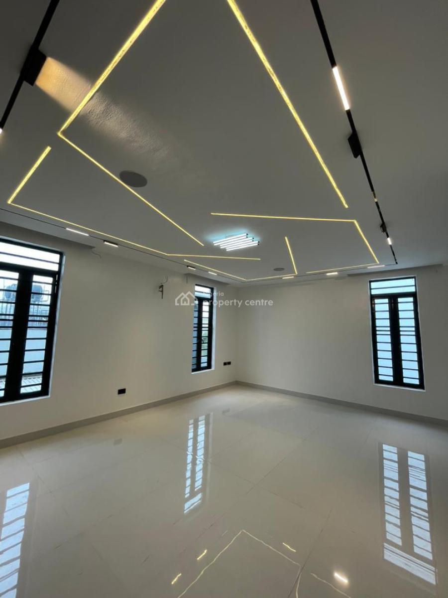 Luxurious 5 Bedroom Fully Detached Duplex and Swimming Pool, Cinema, Lekki Phase 1, Lekki, Lagos, Detached Duplex for Sale