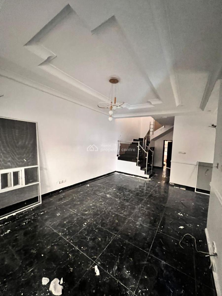 Well Maintained 4bedroom Duplex with Bq 5car Park, Secured Estate Chevron Drive, Lekki Expressway, Lekki, Lagos, Semi-detached Duplex for Sale