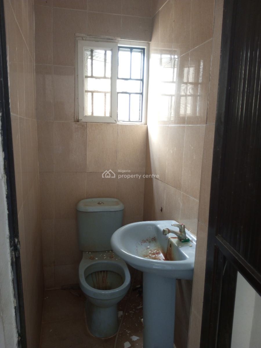 Clean 2bed Flat in a Mini Estate in a Secured Estate, Badore, Ajah, Lagos, Flat / Apartment for Rent