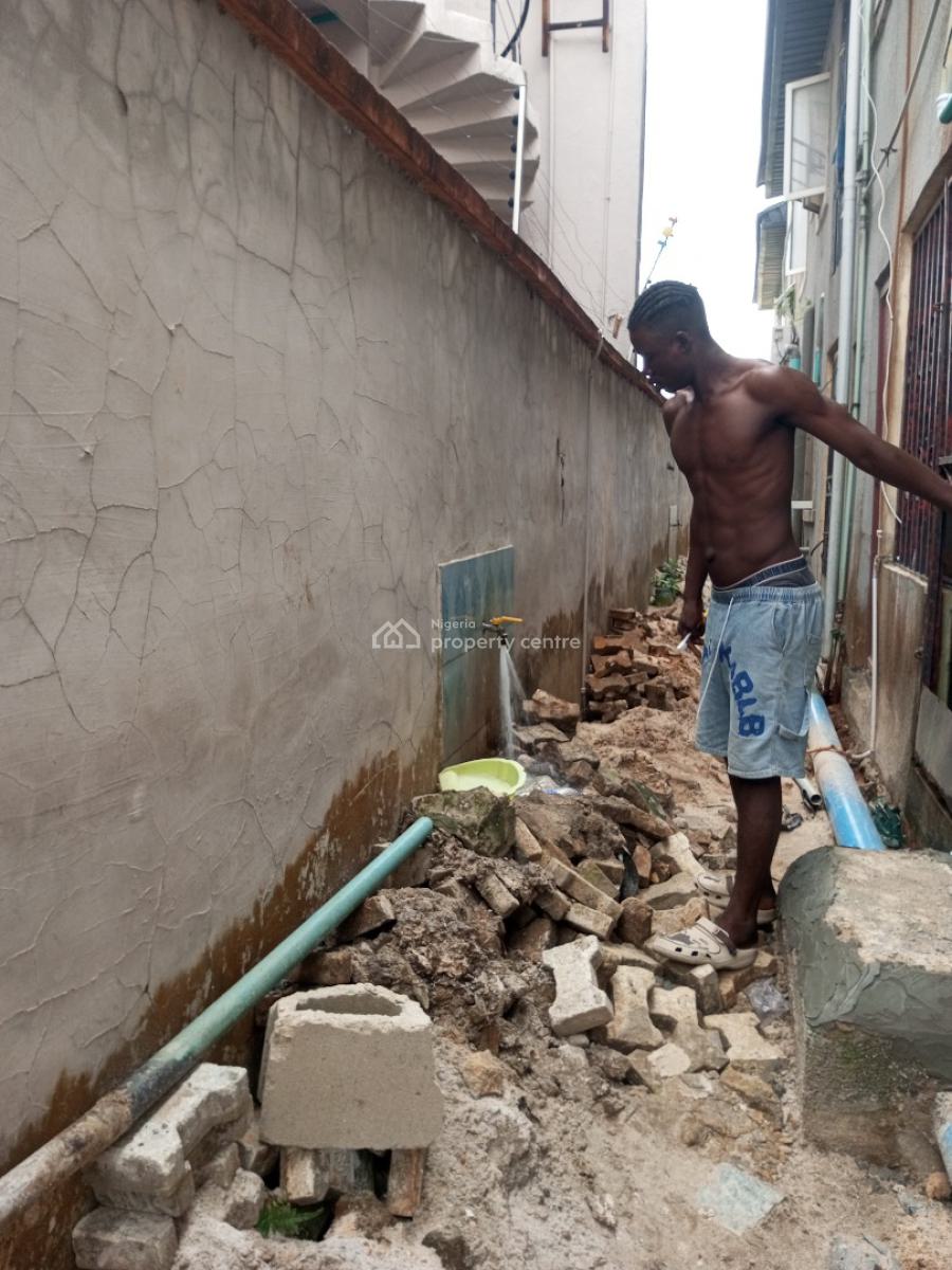 Clean 2bed Flat in a Mini Estate in a Secured Estate, Badore, Ajah, Lagos, Flat / Apartment for Rent