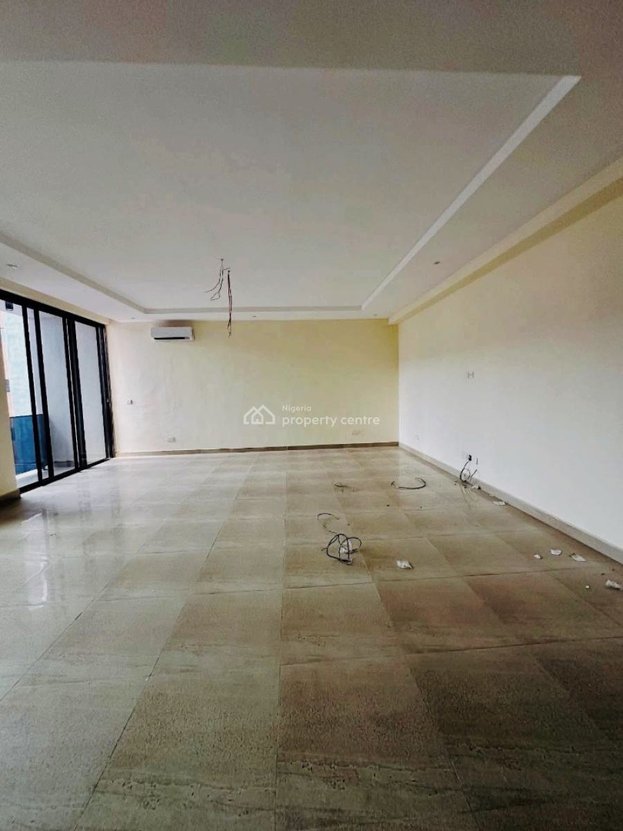 Massive 3 Bedroom Apartment, Lekki Phase 1, Lekki, Lagos, Flat / Apartment for Rent