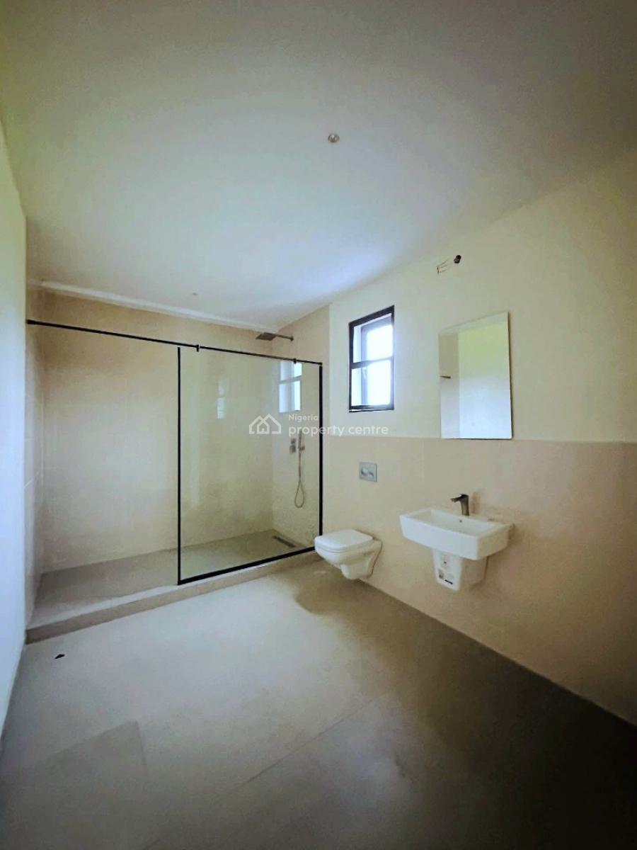 Massive 3 Bedroom Apartment, Lekki Phase 1, Lekki, Lagos, Flat / Apartment for Rent