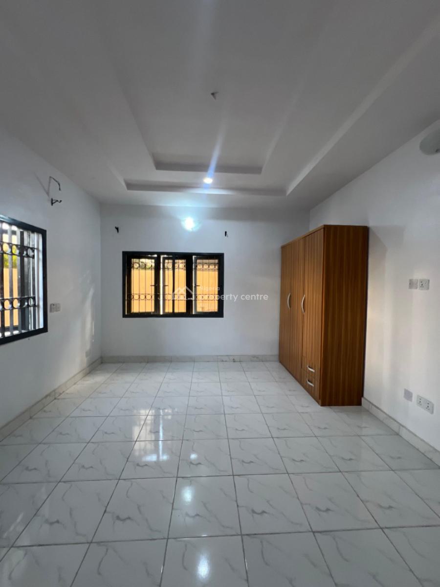 Self Serviced 3 Bedroom Apartment, Off Admiralty Way, Lekki Phase 1, Lekki, Lagos, Flat / Apartment for Rent