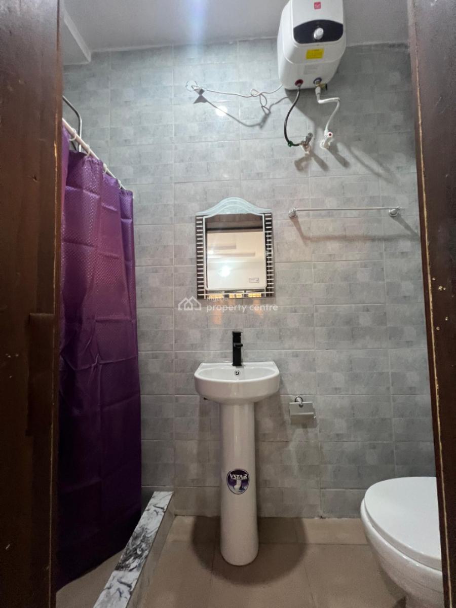 Self Serviced 3 Bedroom Apartment, Off Admiralty Way, Lekki Phase 1, Lekki, Lagos, Flat / Apartment for Rent