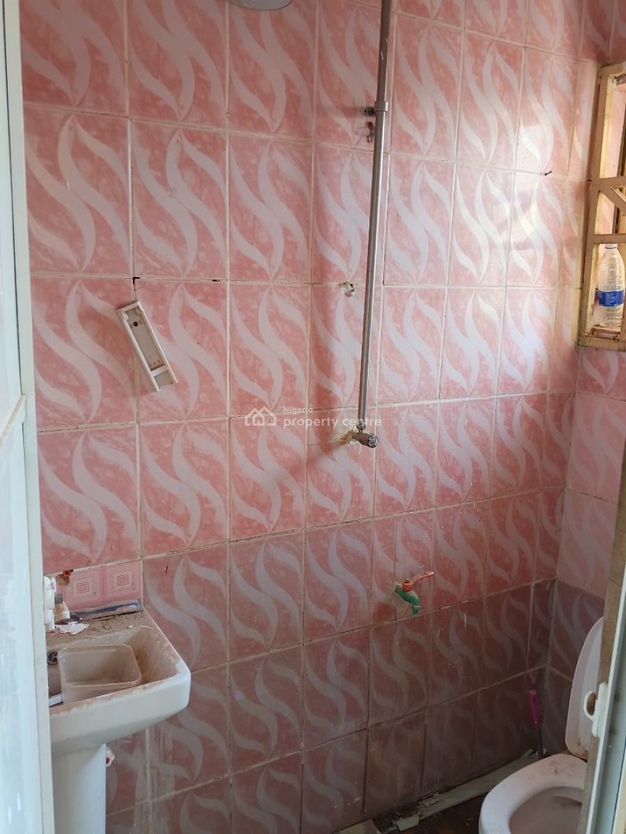 Beautiful 2 Bedroom, Dawaki, Gwarinpa, Abuja, Flat / Apartment for Rent