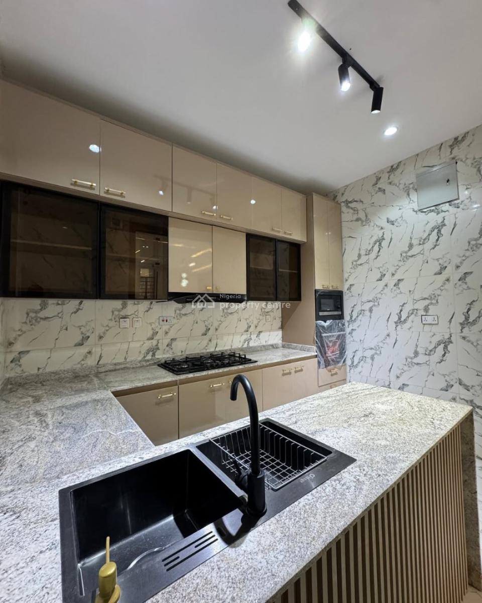 4 Bedroom Semi-detached House, Ikota, Lekki, Lagos, Semi-detached Duplex for Sale