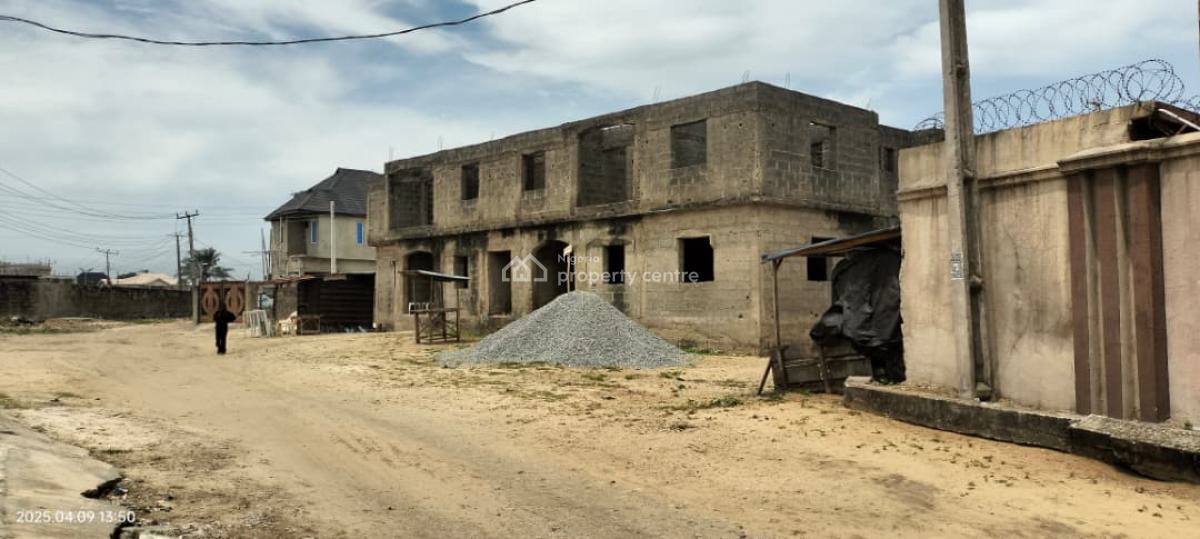 Uncompleted 4-unit 2-bedroom Flats + 4 Room & Parlour Units, Awoyaya, Ibeju Lekki, Lagos, Flat / Apartment for Sale
