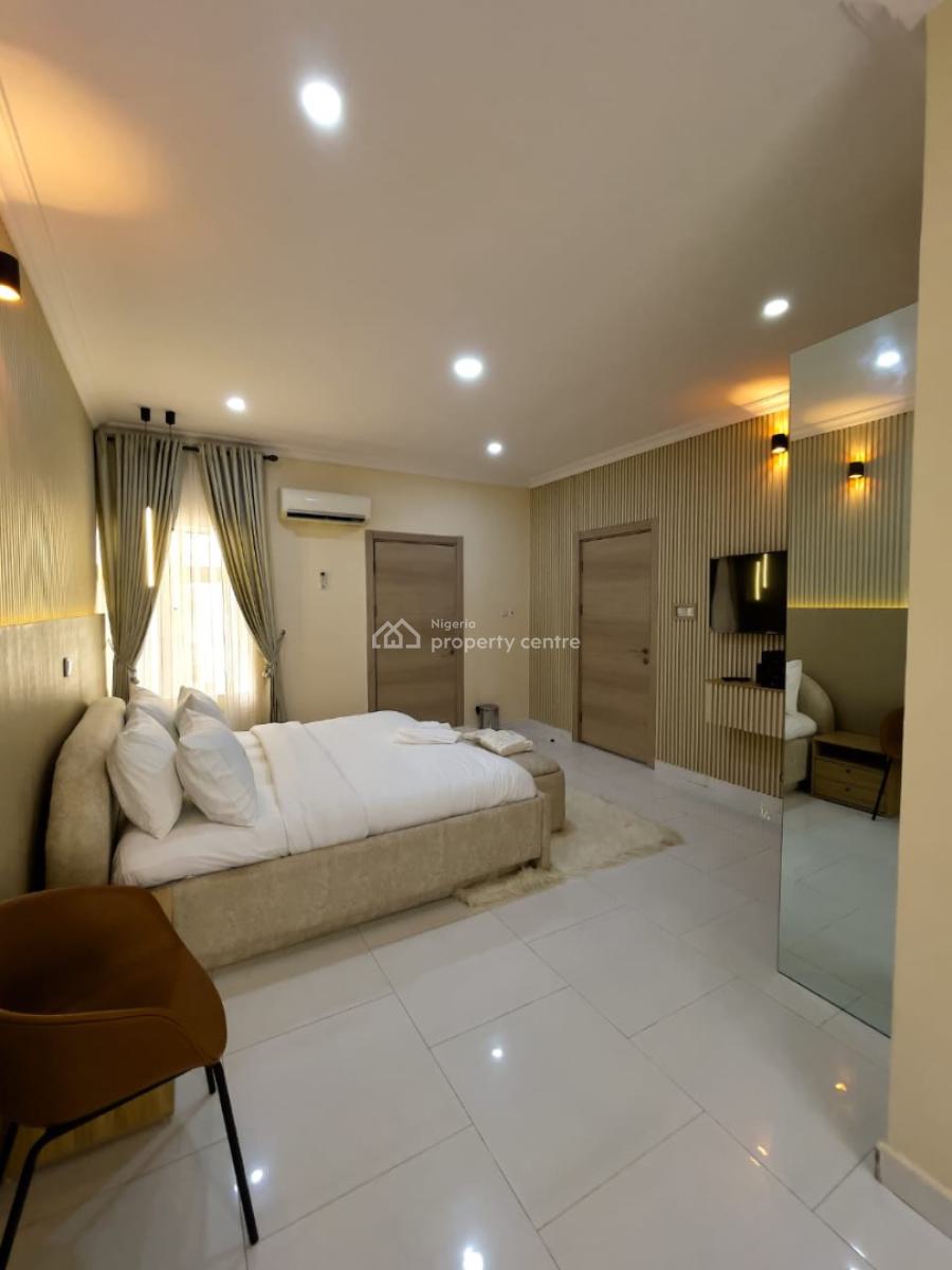 Luxury 4 Bedroom Apartment with Ps5, Swimming Pool Available., Victoria Island (vi), Lagos, Flat / Apartment Short Let