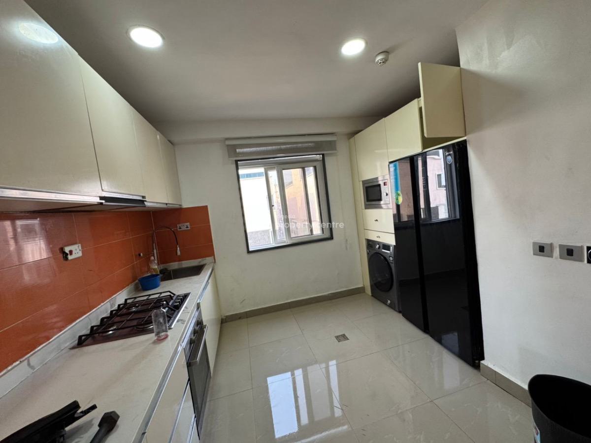 Luxury 3 Bedroom Apartment, Off Admiralty Road, Lekki Phase 1, Lekki, Lagos, Flat / Apartment for Sale