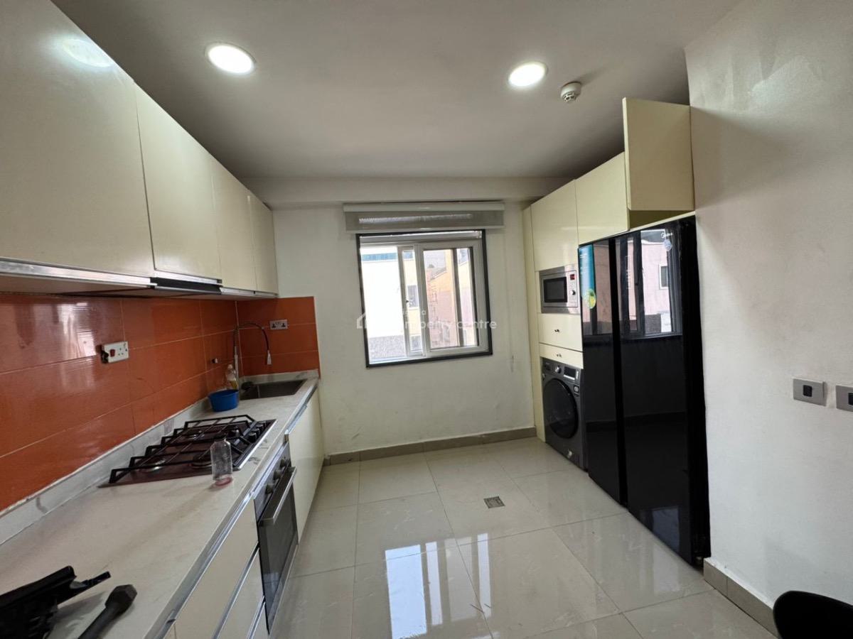 Luxury 3 Bedroom Apartment, Off Admiralty Road, Lekki Phase 1, Lekki, Lagos, Flat / Apartment for Sale