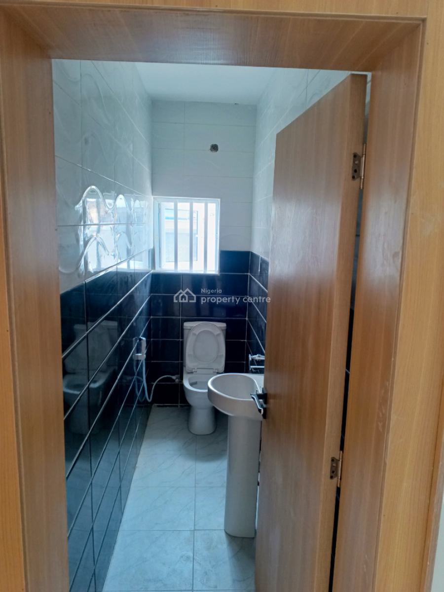 Brand New Luxury 2 Bedrooms Flat, Atlantic View Estate, Alpha Beach Road, New-road Bustop, Igbo Efon, Lekki, Lagos, Flat / Apartment for Sale
