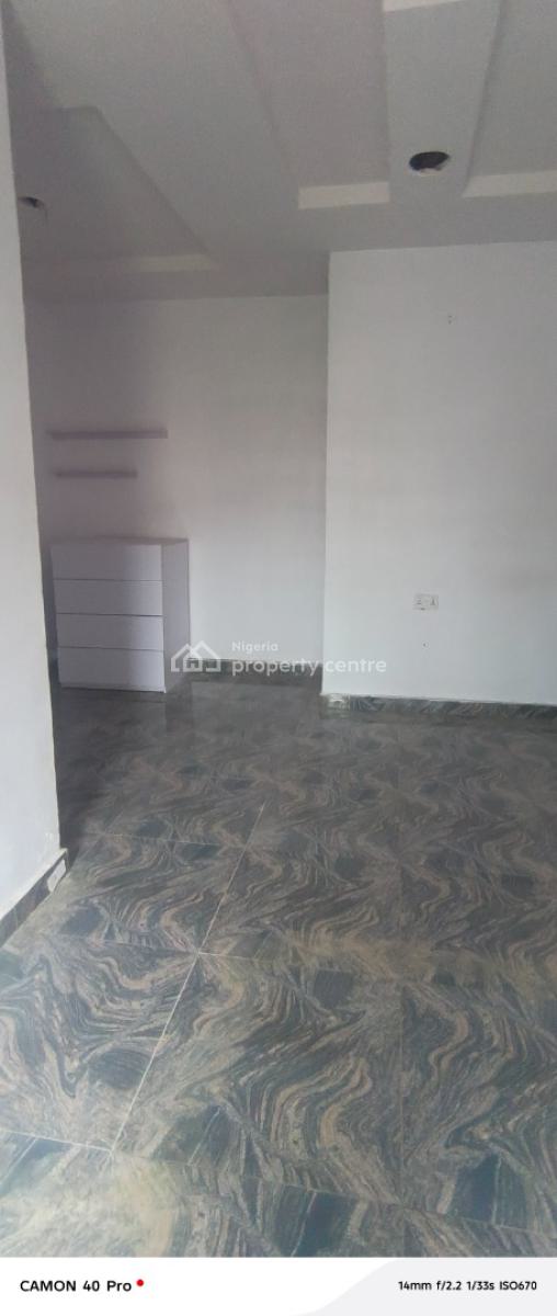 a Room Upstairs Shares Kitchen in Osapa, Off Bamidele Eletu Street, Lekki Phase 1, Lekki, Lagos, Self Contain (single Rooms) for Rent