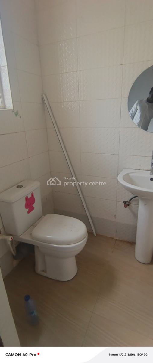 a Room Upstairs Shares Kitchen in Osapa, Off Bamidele Eletu Street, Lekki Phase 1, Lekki, Lagos, Self Contain (single Rooms) for Rent